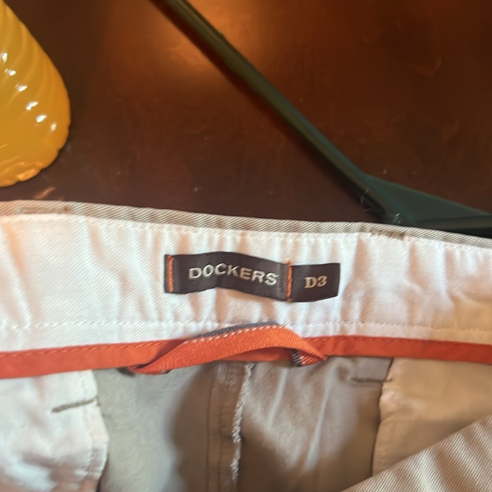 A man pants - Picture 4 of 4
